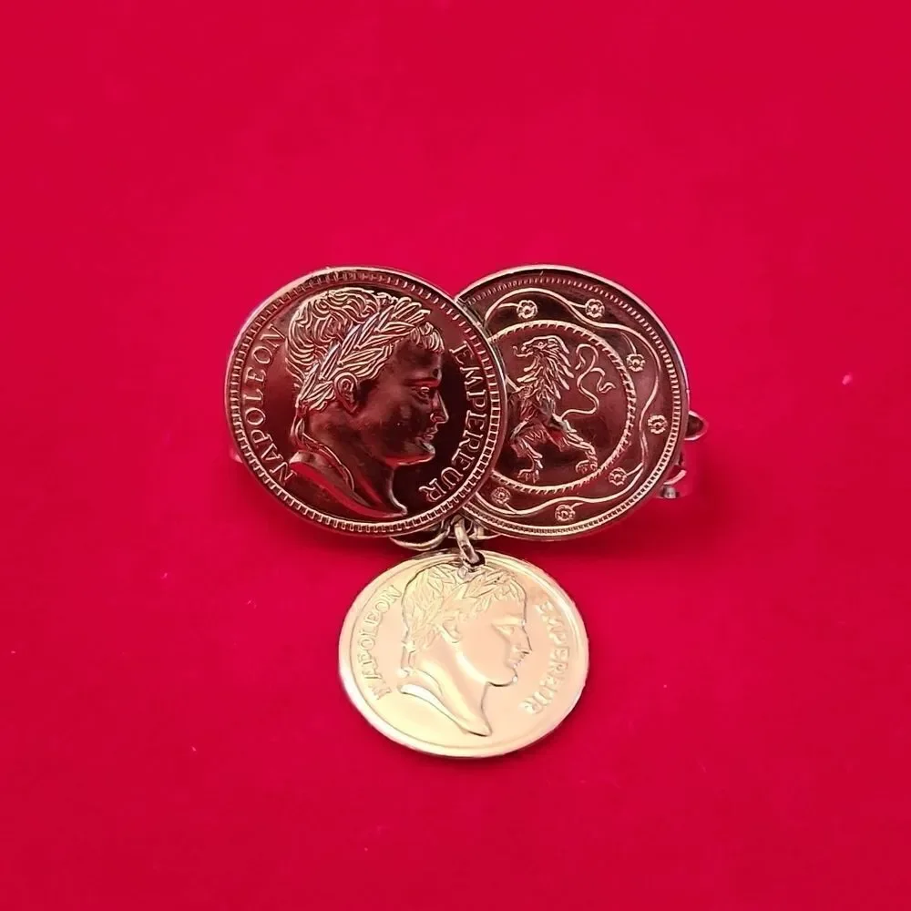 Sarah Coventry Vintage Silver Plated Napoleon Coin Scarf Clip